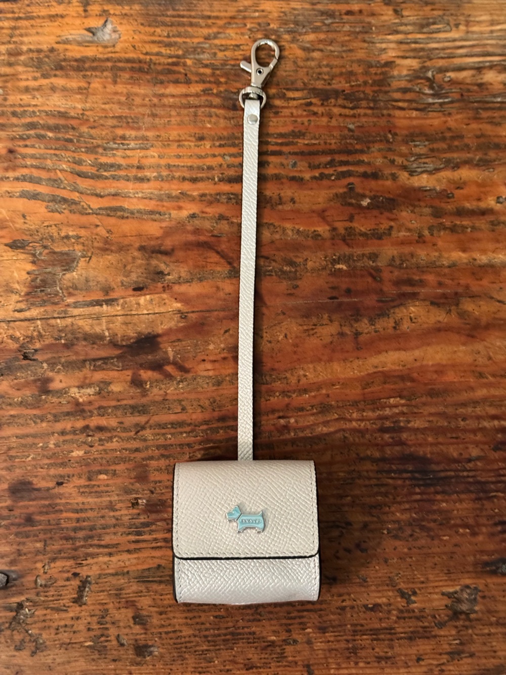 LIKE NEW Radley London Silver Textured Leather AirPods Case